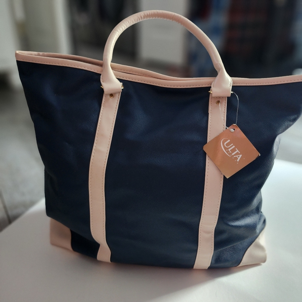 NWT Navy and tan versatile  tote shopper travel bag
